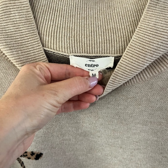 Entro Sweater - Picture 4 of 5